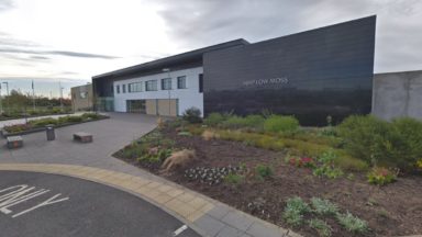 Man who tried to set fire to Paisley flat block and takeaway dies in prison