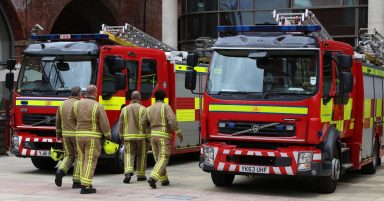 Fire crews called to refill East Kilbride pond in effort to save tadpoles